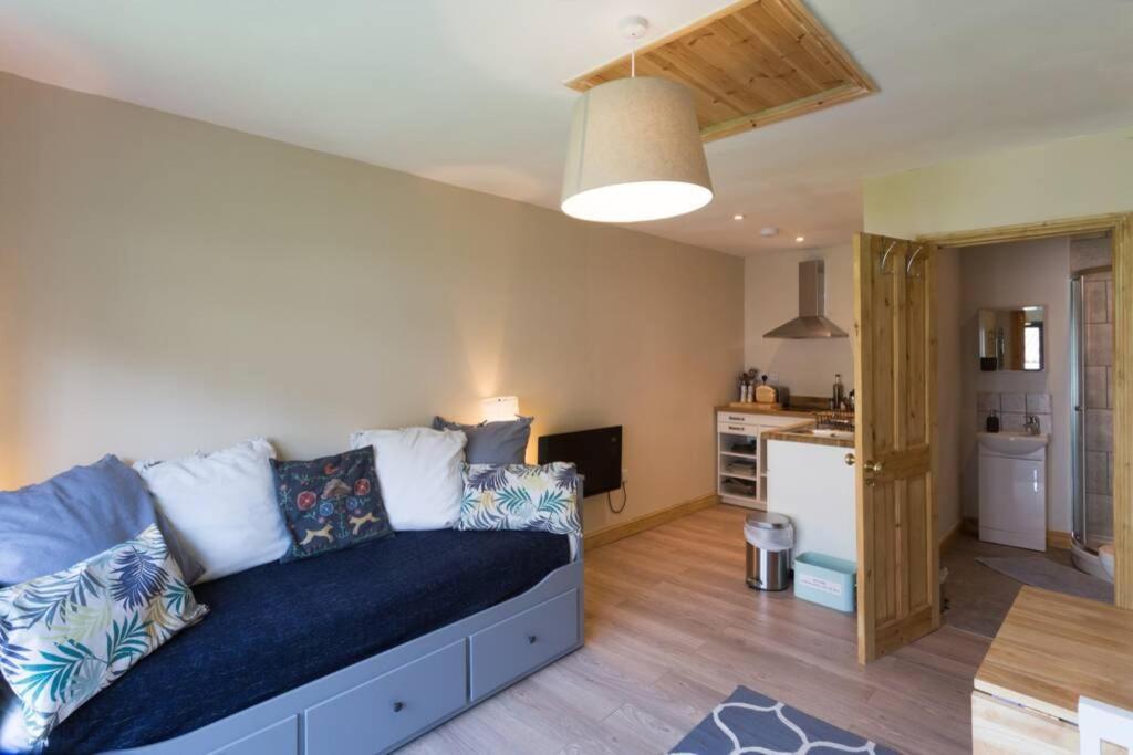 Апартаменты Bristol Little House Экстерьер фото